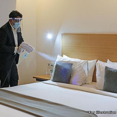 Oyo 23368 Boutique Hotel Paragon New Delhi Buitenkant foto