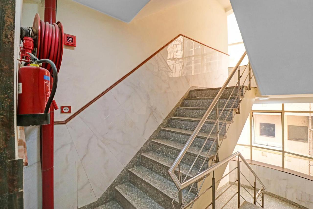 Oyo 23368 Boutique Hotel Paragon New Delhi Buitenkant foto
