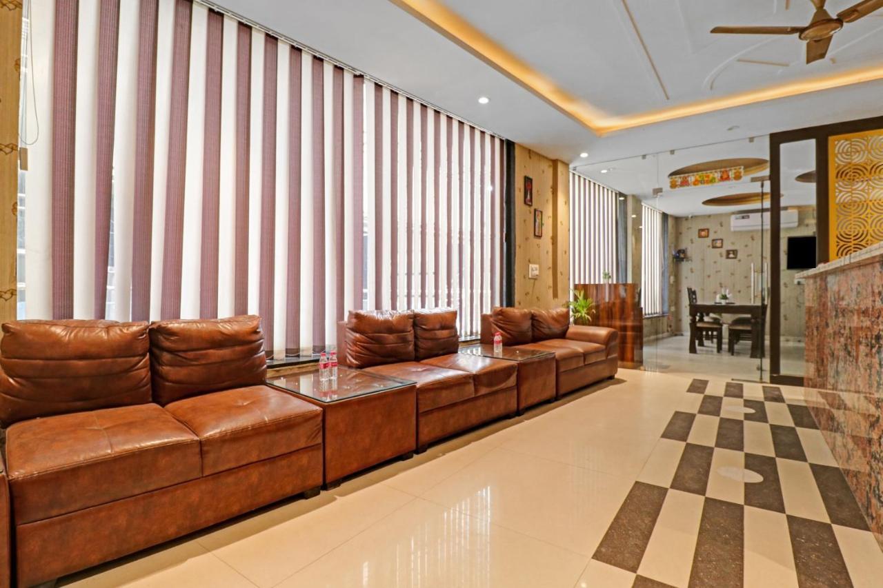 Oyo 23368 Boutique Hotel Paragon New Delhi Buitenkant foto
