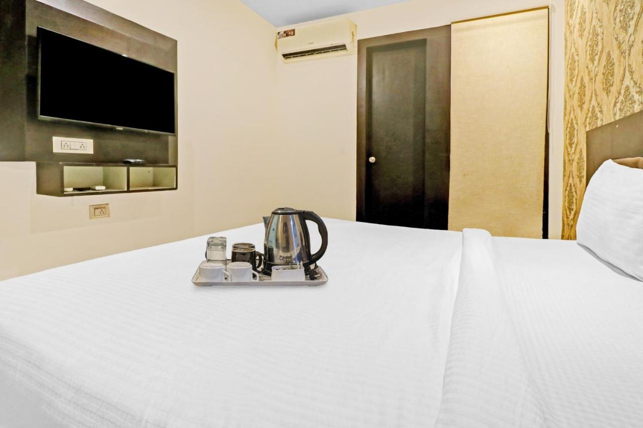 Oyo 23368 Boutique Hotel Paragon New Delhi Buitenkant foto