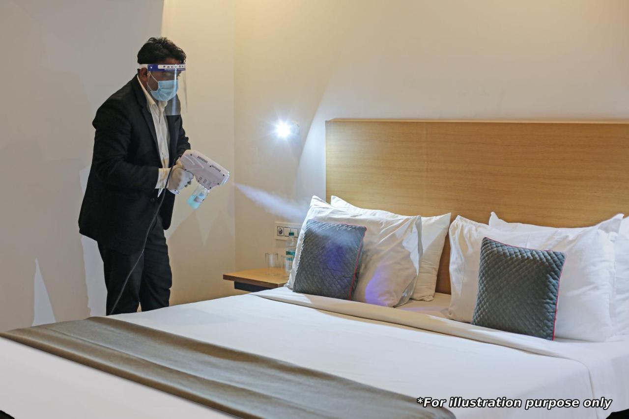 Oyo 23368 Boutique Hotel Paragon New Delhi Buitenkant foto