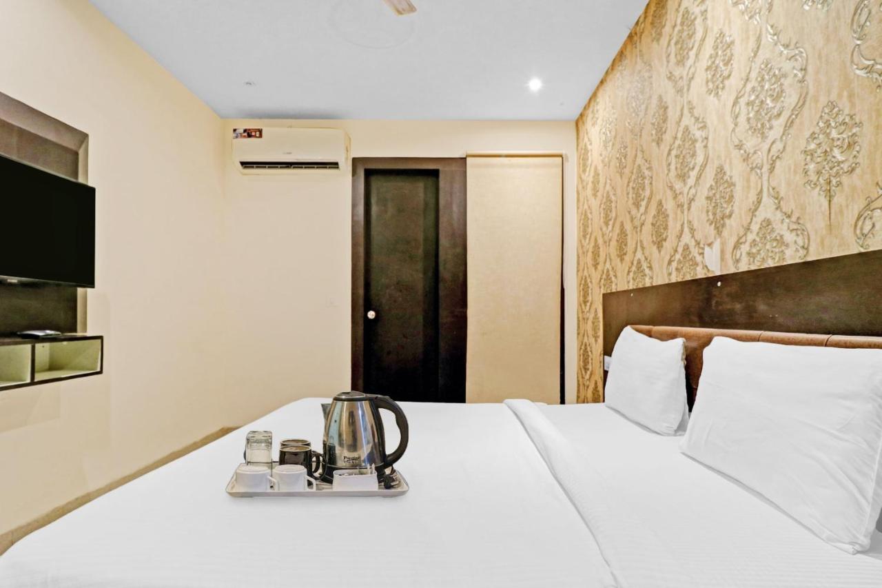Oyo 23368 Boutique Hotel Paragon New Delhi Buitenkant foto
